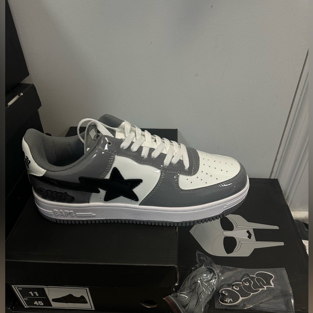 Bape Men's Black, Gray, and White Sneakers